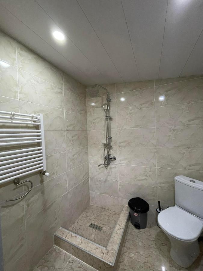 קזבגי Hotel Shina מראה חיצוני תמונה
