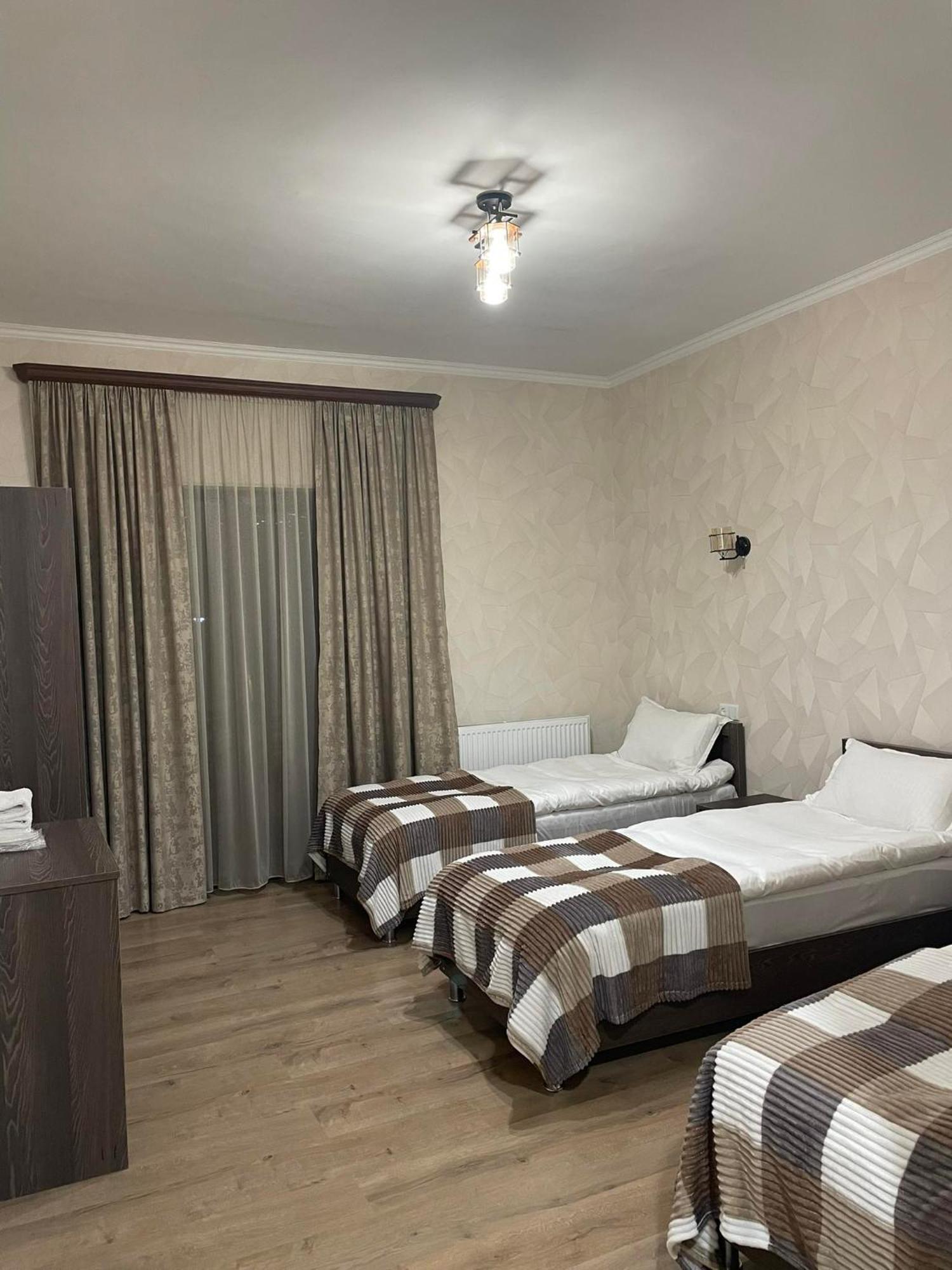 קזבגי Hotel Shina מראה חיצוני תמונה